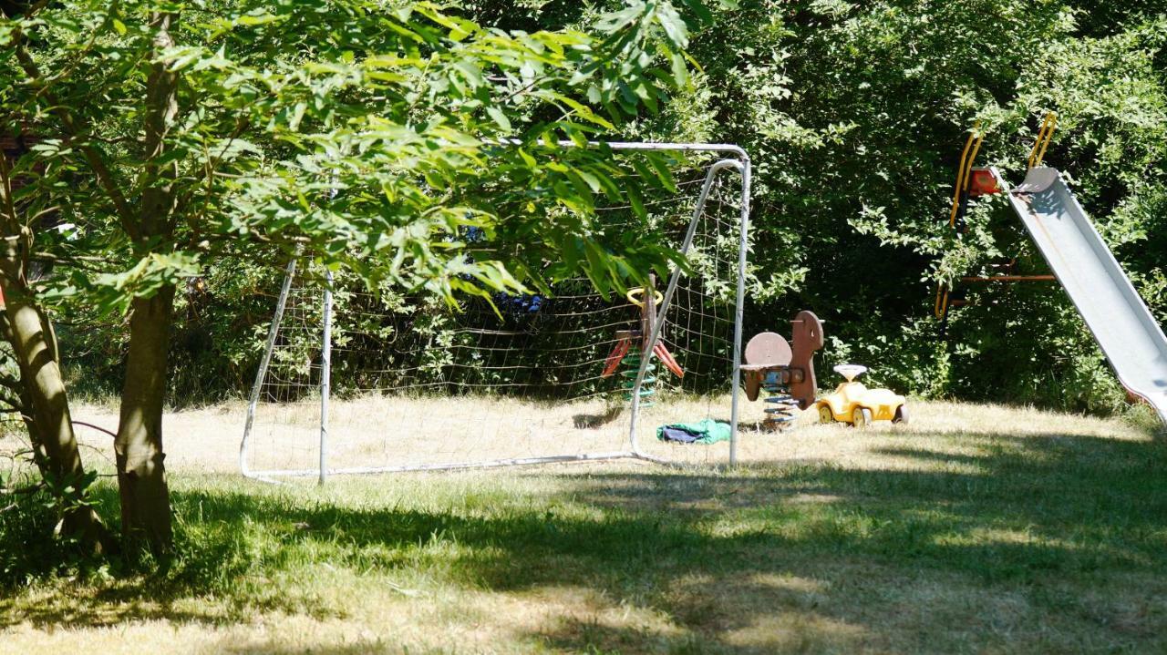 Ferienpension Lindenhof - Ferienwohnungen In Der Lueneburger Heide Marxen am Berge Esterno foto